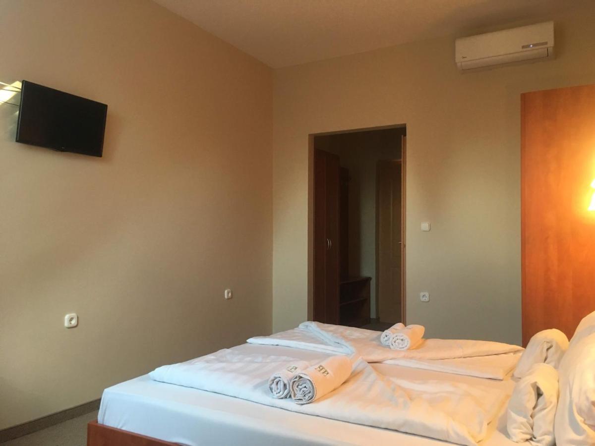 Pelso Panzio Bed & Breakfast บาลาตอนมารีอาเฟือร์เดอ ภายนอก รูปภาพ